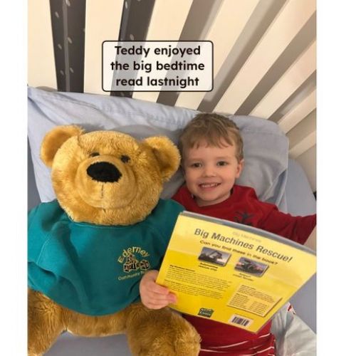 Our class mascots, Teddy and Buddy, are travelling around our shared education classes...we love seeing their adventures! 😁🧸